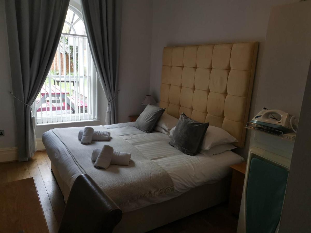Llety Teifi Guest House Кардиган Экстерьер фото